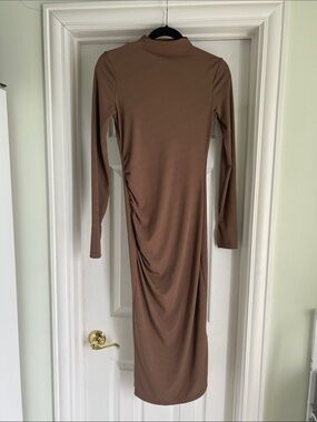 Cider Women's Long Sleeve Brown Midi Dress